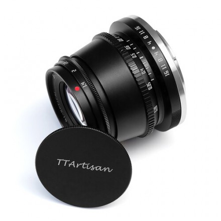 Обʼєктив TTArtisan 35mm f/1.4 для FUJIFILM X (Black)